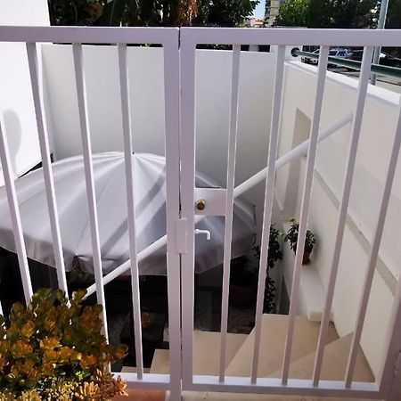 Quarto Duplo Com Kitchenette, Wc E Patio Privativo Apartamento Corroios Exterior foto