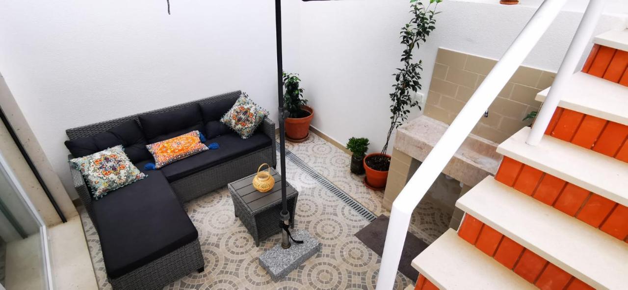 Quarto Duplo Com Kitchenette, Wc E Patio Privativo Apartamento Corroios Exterior foto