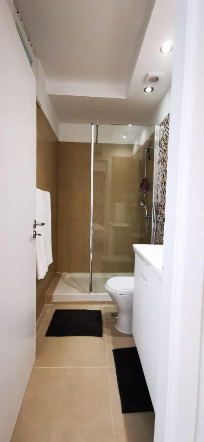 Quarto Duplo Com Kitchenette, Wc E Patio Privativo Apartamento Corroios Exterior foto